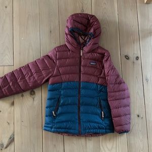 Patagonia girls reversible down sweater hoody